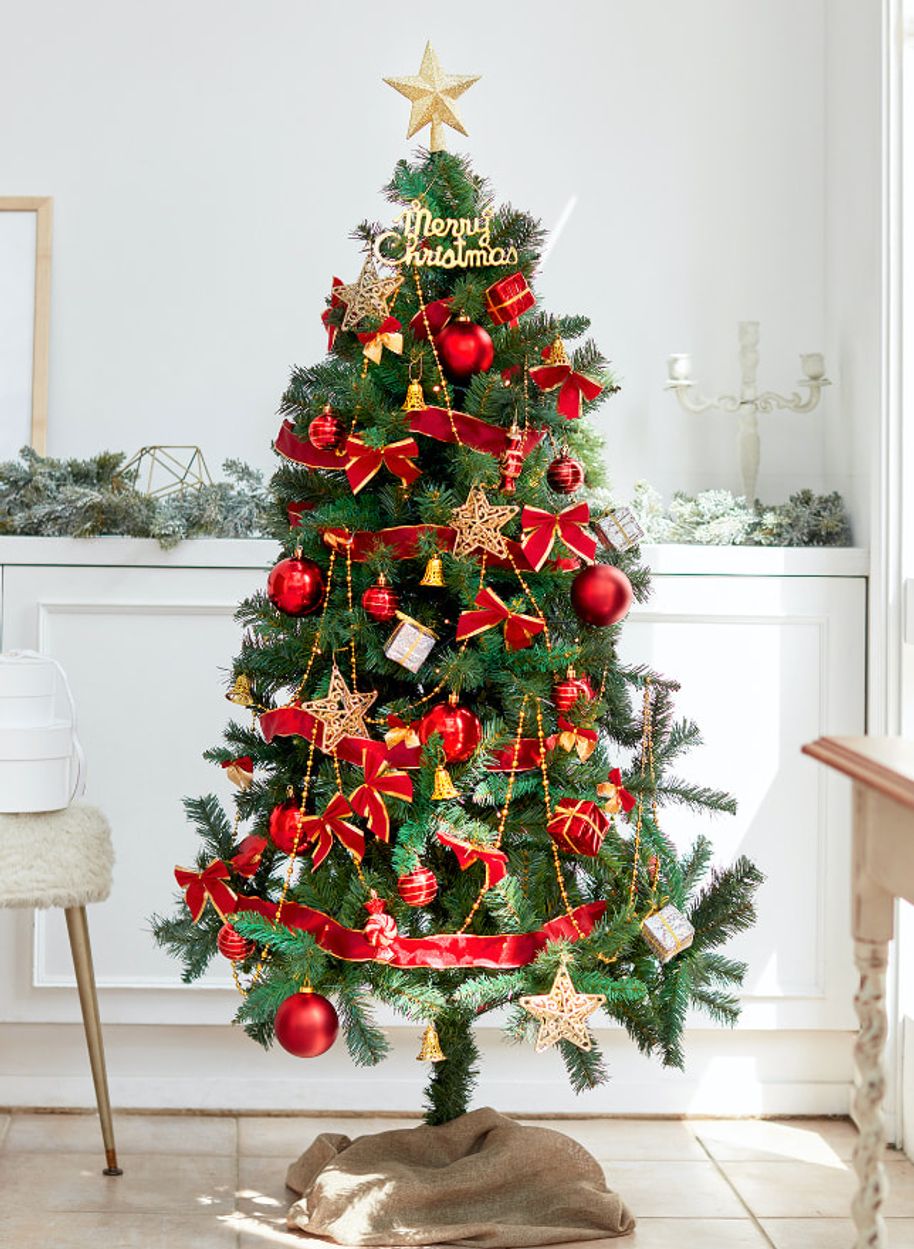 おしゃれなクリスマスツリーで楽しむ Lowyaのクリスマス 公式 Lowya ロウヤ 家具 インテリアのオンライン通販