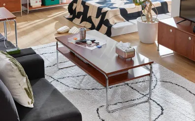 ミッドセンチュリーの美しさを現代に。「ネオレトロ」な家具シリーズが