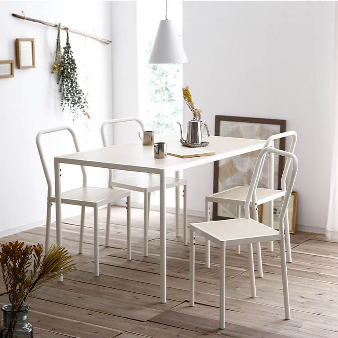 シンプルデザインの4人掛けダイニングテーブル5点セット ホワイト ナチュラル ブラック ブラウン 木目 スチール脚 幅125 公式 Lowya ロウヤ 家具 インテリアのオンライン通販