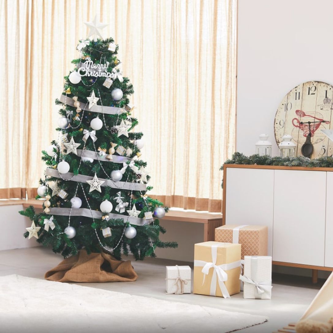 今年はこれがおすすめ おしゃれで人気のクリスマスツリー特集 公式 Lowya ロウヤ 家具 インテリアのオンライン通販 今年はこれがおすすめ おしゃれで人気のクリスマスツリー特集 公式 Lowya ロウヤ 家具 インテリアのオンライン通販