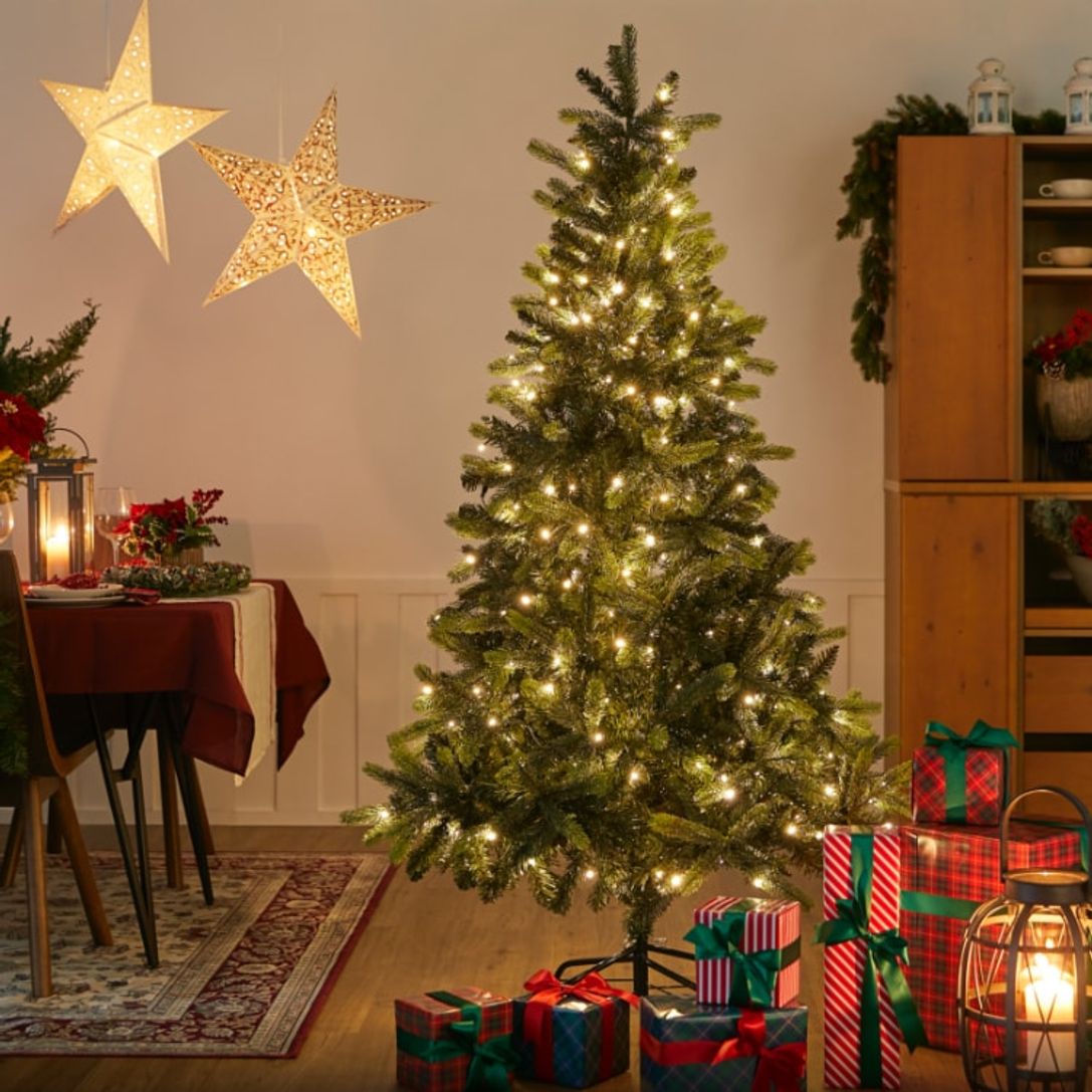 今年はこれがおすすめ おしゃれで人気のクリスマスツリー特集 公式 Lowya ロウヤ 家具 インテリアのオンライン通販 今年はこれがおすすめ おしゃれで人気のクリスマスツリー特集 公式 Lowya ロウヤ 家具 インテリアのオンライン通販