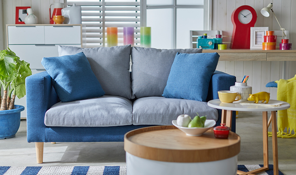 色使いがポイントの北欧風リビング インテリアコーディネート事例