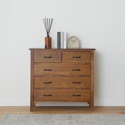 希少♦️高級 天然木 サクラ材♦️アンティーク チェスト７段♦️ライトブラウン♦️送料込 希少☆高級 天然木 サクラ材☆アンティーク チェスト7段☆ライト