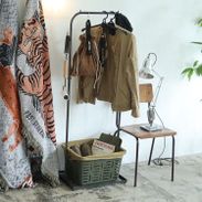 LOWYA/ハンガーラック 幅81-106.5] ハンガーラック 伸縮式 不織布 収納 引き出し付き 伸縮